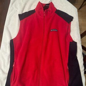 Red Columbia Fleece Vest (Large)